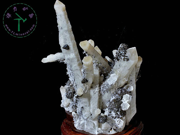 日本律雙晶+閃鋅礦，內(nèi)蒙古，東烏珠穆沁旗，額仁高畢