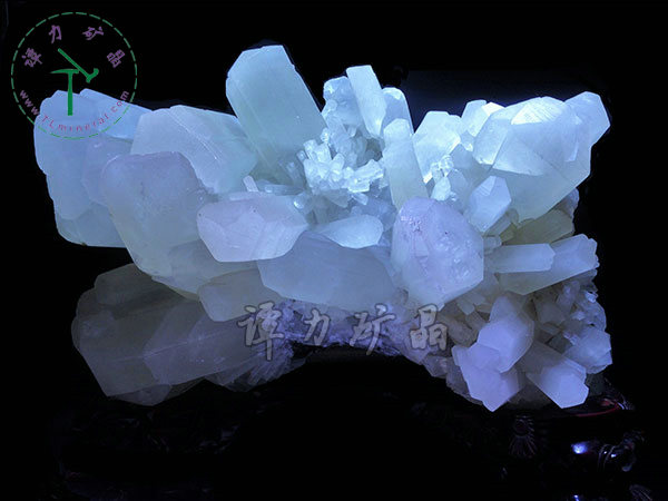 柱狀方解石-，46x37x25cm-河南信陽條山鐵礦，